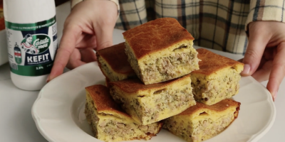 Plăcintă pufoasă cu carne tocată și cașcaval
